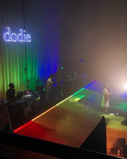 Dodie Clark feet photo thumbnail