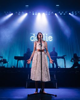 Dodie Clark feet photo thumbnail
