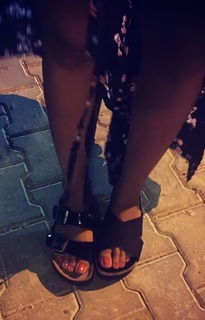 Doga Rutkay feet photo thumbnail