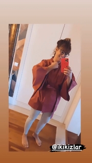 Doga Rutkay feet photo thumbnail