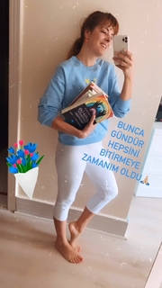 Doga Rutkay feet photo thumbnail