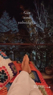 Doga Rutkay feet photo thumbnail
