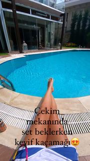 Doga Rutkay feet photo thumbnail