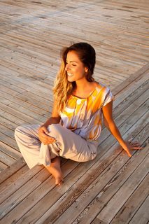Doga Rutkay feet photo thumbnail