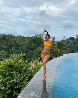 Doina Barbaneagra feet photo 11