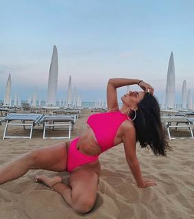 Doina Barbaneagra feet photo 2