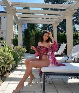 Doina Barbaneagra feet photo 1