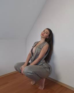 Doina Barbaneagra feet photo 9