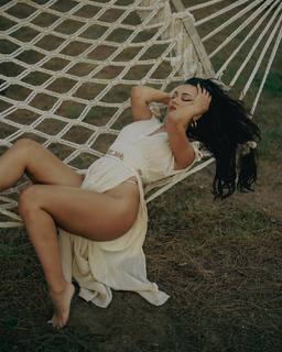Doina Barbaneagra feet photo 17
