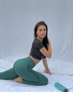 Doina Barbaneagra feet photo 7