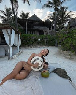 Doina Barbaneagra feet photo 8