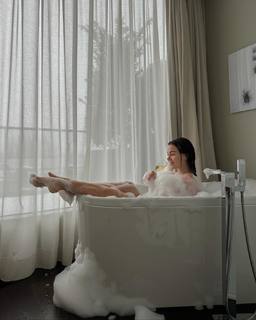 Doina Barbaneagra feet photo 9