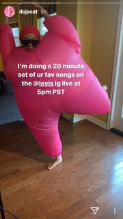 Doja Cat feet photo thumbnail