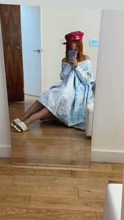 Doja Cat feet photo thumbnail