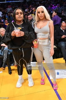 Doja Cat feet photo thumbnail