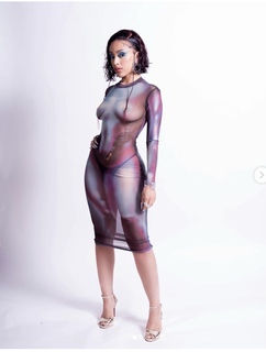 Doja Cat feet photo thumbnail
