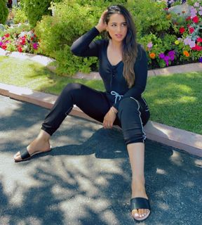 Dolisha feet photo 2