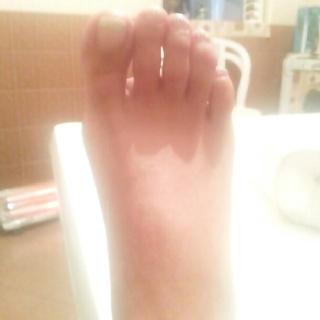Dolli Shahin feet photo thumbnail
