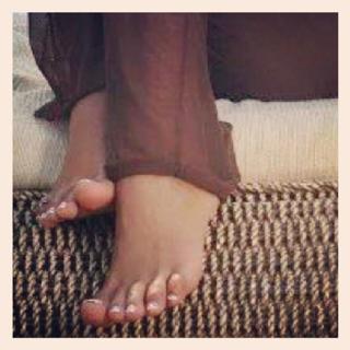 Dolli Shahin feet photo thumbnail