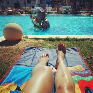 Dolli Shahin feet photo thumbnail