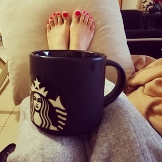 Dolli Shahin feet photo thumbnail