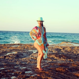 Dolli Shahin feet photo thumbnail