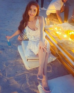 Dolli Shahin feet photo thumbnail