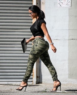 Dolly Castro feet photo 5