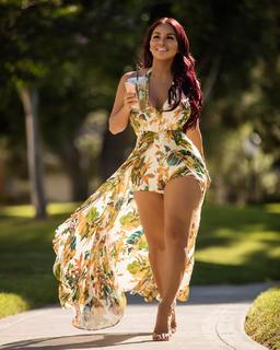 Dolly Castro feet photo 18