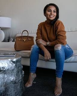 Dolly Castro feet photo 14