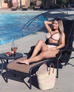 Dolly Castro feet photo 6