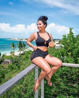 Dolly Castro feet photo 14