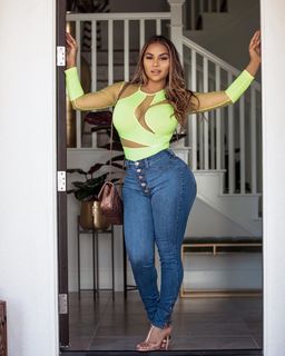 Dolly Castro feet photo 16