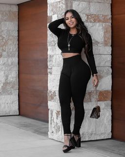 Dolly Castro feet photo 6
