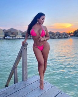 Dolly Castro feet photo 17