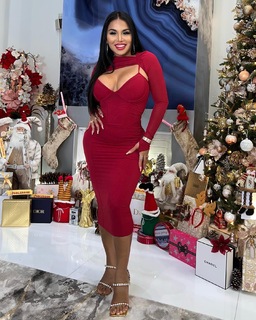 Dolly Castro feet photo 19
