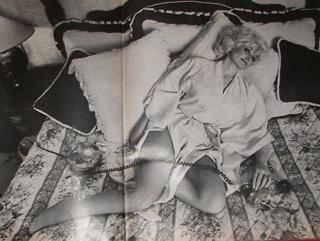Dolly Parton feet photo thumbnail