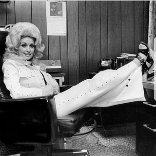 Dolly Parton feet photo thumbnail