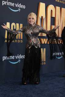 Dolly Parton feet photo thumbnail