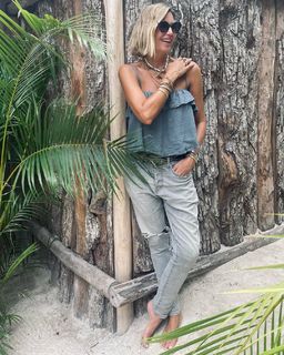 Dolores Barreiro feet photo 9