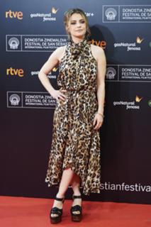 Dolores Fonzi feet photo 17