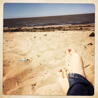 Dolores Fonzi feet photo 13