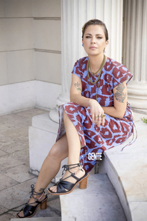 Dolores Fonzi feet photo 4