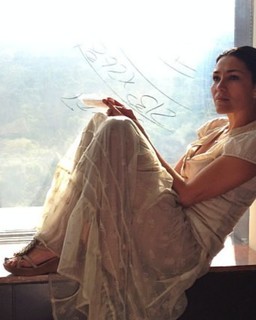 Dolores Heredia feet photo 10