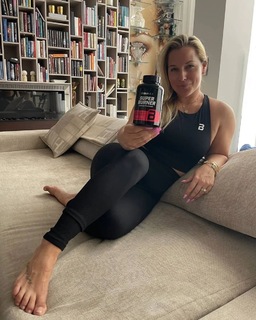 Dominika Cibulková feet photo thumbnail