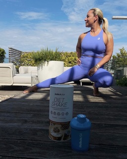 Dominika Cibulková feet photo thumbnail