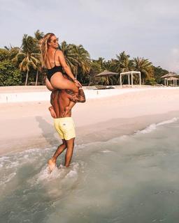 Dominika Cibulková feet photo thumbnail