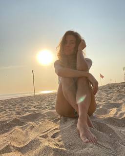 Dominika Paleta feet photo thumbnail