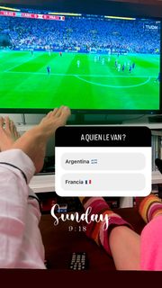 Dominika Paleta feet photo thumbnail