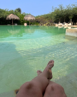Dominika Paleta feet photo thumbnail